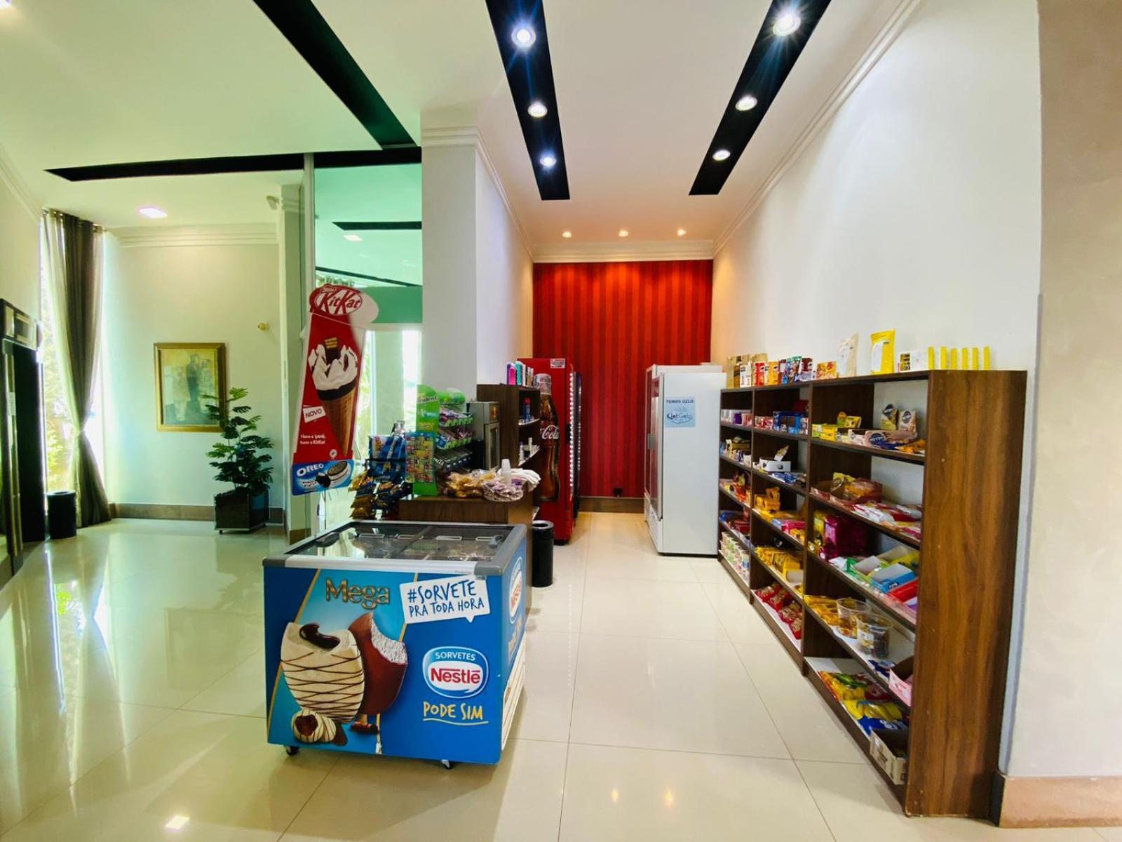 Shelton Palace Hotel Paranavaí エクステリア 写真