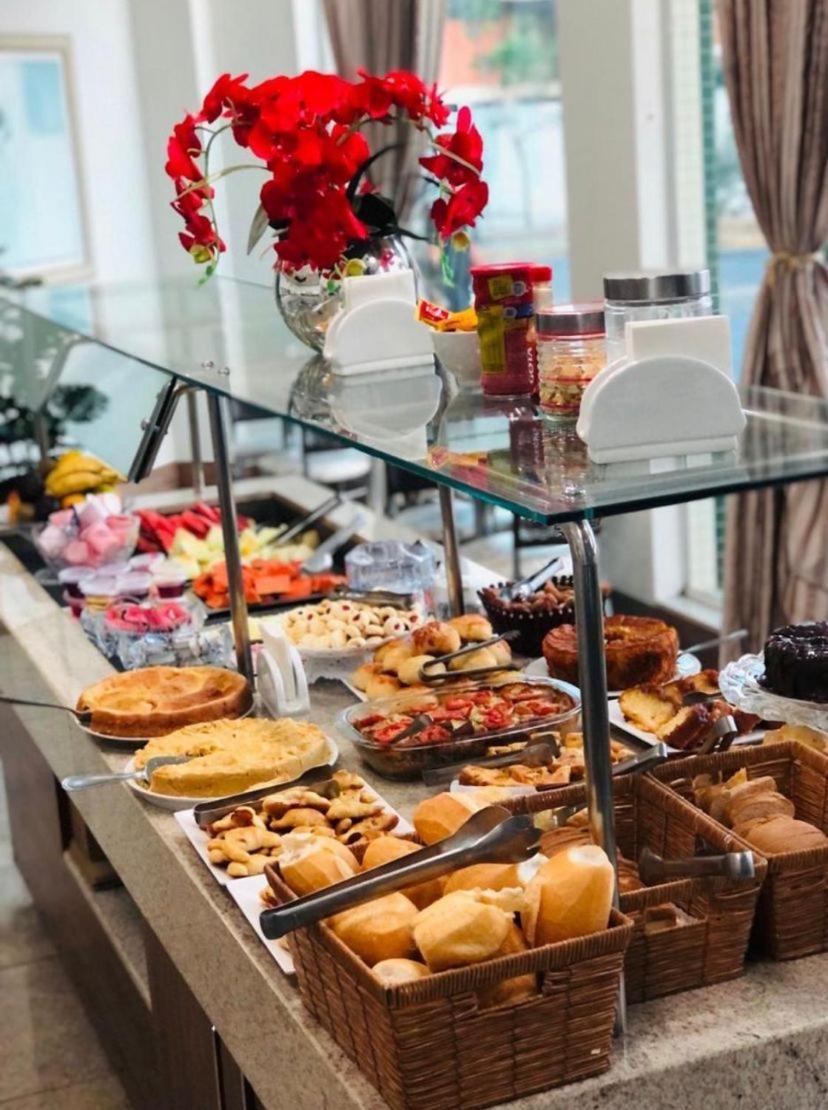 Shelton Palace Hotel Paranavaí エクステリア 写真